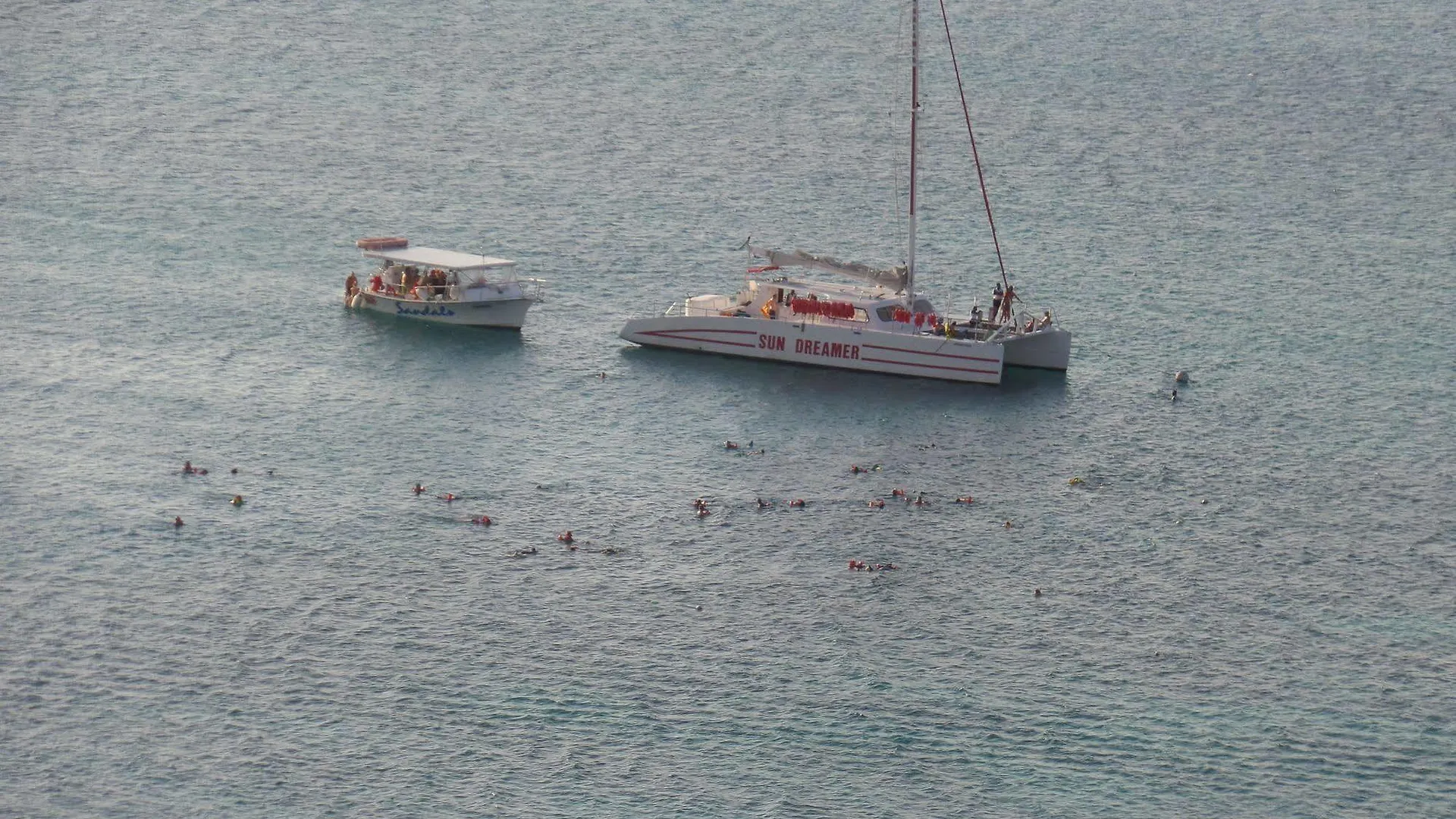 شقة Baywatch Beach At Montego Bay Club